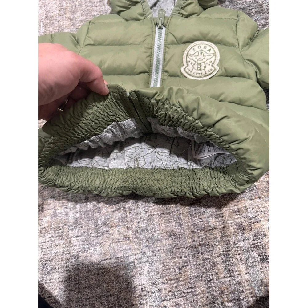 GAP baby yoda